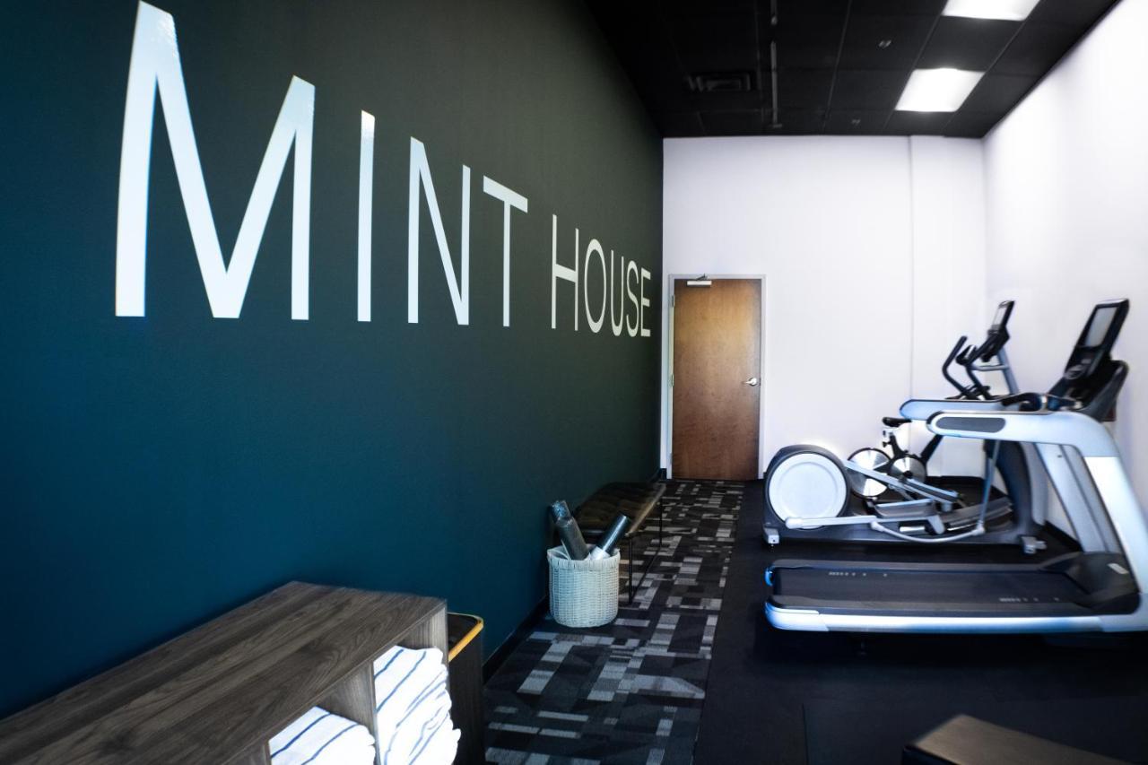 Mint House Greenville - Downtown Exterior foto